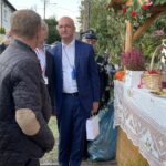 03.09.2022. Lubania. Święto Pieczonego Ziemniaka. Na zdjęciu (w środku): Piotr Wawrzyk - wiceminister spraw zagranicznych / Fot. Michał Kita - Radio Kielce