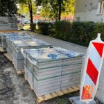 28.09.2022. Kielce. Modernizacja chodnika przy ul. Lecha / Fot. Wiktor Taszłow - Radio Kielce