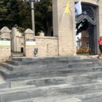 05.09.2022. Sulisławice. Sanktuarium maryjne. Remont głównych schodów wejściowych prowadzących na plac przy świątyni / Fot. ks. Edward Żakowicz