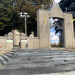 05.09.2022. Sulisławice. Sanktuarium maryjne. Remont głównych schodów wejściowych prowadzących na plac przy świątyni / Fot. ks. Edward Żakowicz