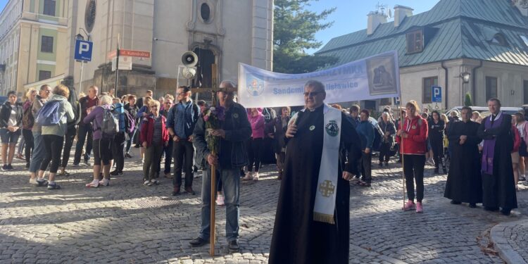 07.09.2022. Sandomierz. XIX Piesza Pielgrzymka do Sanktuarium Maryjnego w Sulisławicach / Fot. Grażyna Szlęzak- Radio Kielce