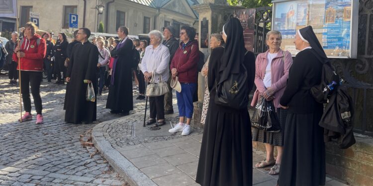 07.09.2022. Sandomierz. XIX Piesza Pielgrzymka do Sanktuarium Maryjnego w Sulisławicach / Fot. Grażyna Szlęzak- Radio Kielce