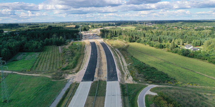 01.09.2022 Trasa S7 na odcinku Tarczyn - Lesznowola / Fot. Jarosław Kubalski - Radio Kielce