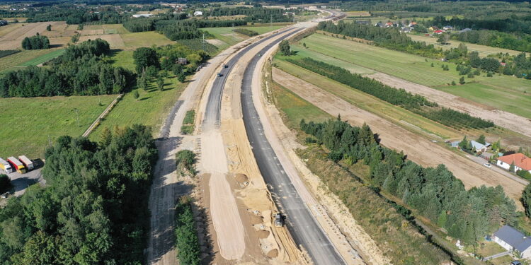 01.09.2022 Trasa S7 na odcinku Tarczyn - Lesznowola / Fot. Jarosław Kubalski - Radio Kielce