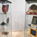 08.09.2022. Kielce. Wernisaż wystawy "Granatowe marzenia" Ani Muradyjan / Fot. Kamil Król - Radio Kielce