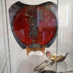 08.09.2022. Kielce. Wernisaż wystawy "Granatowe marzenia" Ani Muradyjan / Fot. Kamil Król - Radio Kielce