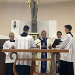 12.09.2022. Sandomierz. Poświęcenie nowej kaplicy sióstr klarysek. Na zdjęciu (w środku): Krzysztof Nitkiewicz - biskup sandomierski / Fot. Grażyna Szlęzak - Radio Kielce