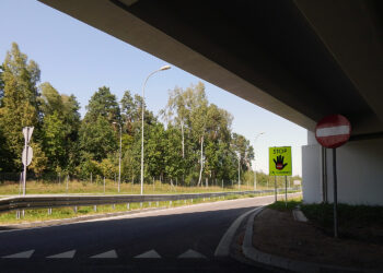 Tablice „STOP Zły kierunek” / źródło: GDDKiA