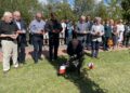 02.09.2022. Końskie. Obchody Koneckiego Września. Złożenie kwiatów i zapalenie zniczy na alei Katyńskiej / Fot. Magdalena Galas-Klusek - Radio Kielce