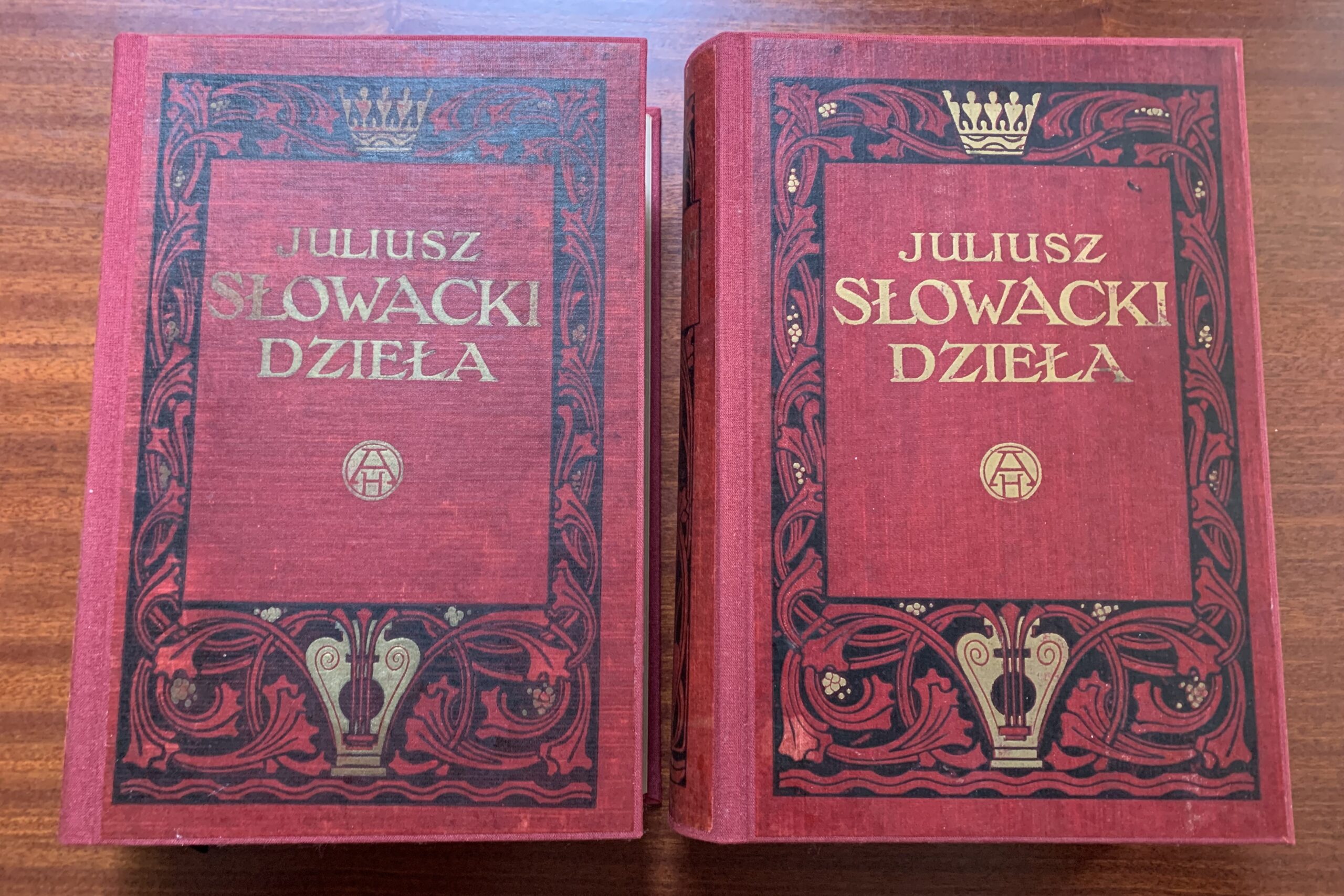 Monumentalne wydanie „Dzieł” Juliusza Słowackiego pod redakcją Tadeusza Piniego / Fot. Marek Mikos