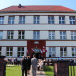 08.09.2022. Kazimierza Wielka. Odsłonięcie pomnika pamięci społeczności szkolnej – ofiar II wojny światowej i Holocaustu. / Fot. Marta Gajda-Kruk - Radio Kielce