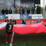 17.09.2022. Busko-Zdrój. Festiwal Piłkarski Śladami Orłów Górskiego. Na zdjęciu (przemawia): wiceminister Anna Krupka. / Fot. Marta Gajda-Kruk - Radio Kielce