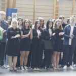 01.09.2022. Skarżysko-Kamienna. Wojewódzkie uroczystości rozpoczęcia roku szkolnego w II LO im. Adama Mickiewicza / Fot. Jarosław Kubalski - Radio Kielce