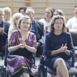 01.09.2022. Skarżysko-Kamienna. Wojewódzkie uroczystości rozpoczęcia roku szkolnego w II LO im. Adama Mickiewicza. Na zdjęciu (od lewej): Anna Krupka - wiceminister sportu i turystyki, poseł Agata Wojtyszek / Fot. Jarosław Kubalski - Radio Kielce