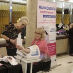 10.09.2022. Kielce. Akcja profilaktyczna Świętokrzyskiego Klubu „Amazonki”. / Fot. Jarosław Kubalski - Radio Kielce.