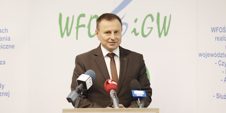 26.09.2022. Kielce. Konferencja w Wojewódzkim Funduszu Ochrony Środowiska i Gospodarki Wodnej. Na zdjęciu: Ryszard Gliwiński - prezes Wojewódzkiego Funduszu Ochrony Środowiska i Gospodarki Wodnej / Fot. Jarosław Kubalski - Radio Kielce