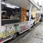 30.09.2022. Kielce. Uliczne jedzenie / Fot. Jarosław Kubalski - Radio Kielce