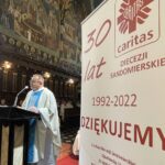 15.09.2022. Sandomierz. Uroczystości jubileuszowe z okazji 30-lecia działalności Caritas Diecezji Sandomierskiej. Na zdjęciu: ks. prałatBogusław Pitucha - dyrektor Caritas Diecezji Sandomierskiej / Fot. Grażyna Szlęzak - Radio Kielce