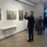 24.09.2022. Sandomierz. Wystawa prac Michała Bacy / Fot. Grażyna Szlęzak - Radio Kielce