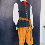 08.09.2022. Kielce. Muzeum Zabawek i Zabawy. Lalki w strojach narodowych i ludowych – wystawa czasowa. / Fot. Dorota Klusek - Radio Kielce