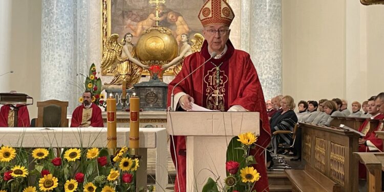 11.09.2022. Święty Krzyż. Msza święta odpustowa. Na zdjęciu: arcybiskup Stanisław Gądecki / Fot. Anna Głąb - Radio Kielce