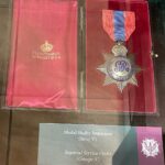 12.09.2022. Skarżysko-Kamienna. Medale prezentowane w Muzeum im. Orła Białego / Fot. Anna Głąb - Radio Kielce