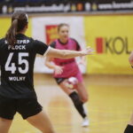 24.09.2022. Kielce. Mecz 2. kolejki grupy C I ligi piłkarek ręcznych Suzuki Korona Handball – SMS ZPRP I Płock / Fot. Wiktor Taszłow – Radio Kielce