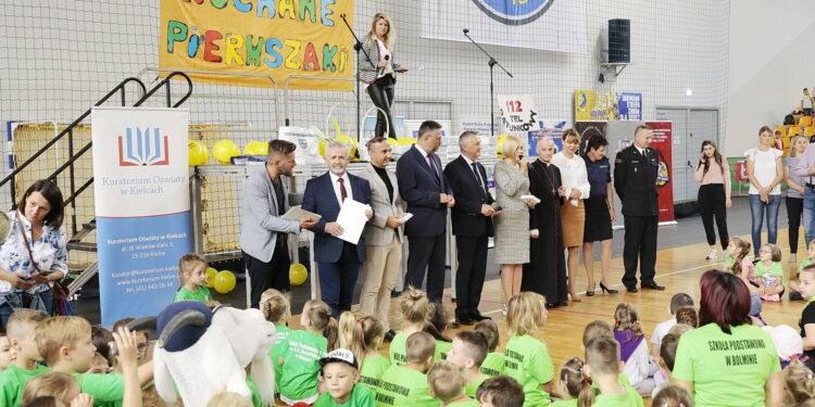 06.09.2022. Kielce. Inauguracja akcji „Kochane Pierwszaki” / Fot. Wiktor Taszłow - Radio Kielce