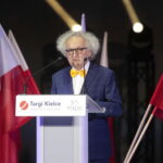 06.09.2022. Kielce. Oficjalne otwarcie 30. Międzynarodowego Salonu Przemysłu Obronnego. Na zdjęciu (przemawia): Andrzej Mochoń - prezes Targów Kielce / Fot. Wiktor Taszłow - Radio Kielce