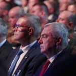 06.09.2022. Kielce. Oficjalne otwarcie 30. Międzynarodowego Salonu Przemysłu Obronnego. Na zdjęciu (od lewej): Bogdan Wenta - prezydent Kielc, Andrzej Bętkowski - marszałek województwa świętokrzyskiego / Fot. Wiktor Taszłow - Radio Kielce