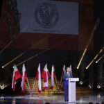 06.09.2022. Kielce. Oficjalne otwarcie 30. Międzynarodowego Salonu Przemysłu Obronnego. Na zdjęciu (przemawia): Mariusz Błaszczak - minister obrony narodowej / Fot. Wiktor Taszłow - Radio Kielce