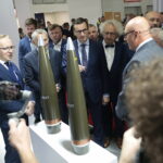 08.09.2022. Kielce. 30. Międzynarodowy Salon Przemysłu Obronnego. Wizyta Mateusza Morawieckiego - premiera RP / Fot. Wiktor Taszłow - Radio Kielce