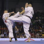 25.09.2022. Kielce. Finałowe walki VII Mistrzostw Świata Karate w Kategoriach Wagowych. Na zdjęciu: Nariyoshi Tada - Japonia, Juras Sokolovas - Litwa / Fot. Wiktor Taszłow - Radio Kielce