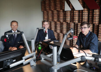 08.09.2022. Radio Kielce. Punkty Widzenia. Na zdjęciu (od lewej): Zbigniew Piątek - wójt Piekoszowa, Andrzej Pruś - przewodniczący Sejmiku Województwa Świętokrzyskiego, Michał Kita - Radio Kielce