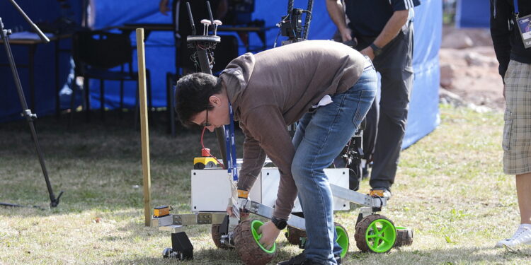 09.09.2022. Kielce, Politechnika Świętokrzyska. European Rover Challenge. / Fot. Wiktor Taszłow - Radio Kielce