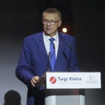 09.09.2022. Targi Kielce. Wręczenie nagród Defender. Na zdjęciu: Bogdan Wenta - prezydent Kielc
