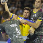 Liga Mistrzów. Mecz Łomża Industria Kielce - HBC Nantes. Na zdjęciu (w środku): Alex Dujszebajew / Fot. Wiktor Taszłow – Radio Kielce