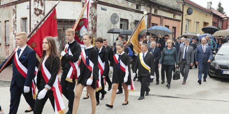 15.09.2022. Chmielnik. Uroczystości upamiętniające Marianne Stradowską i jej syna Wacława, którzy zginęli za pomoc Żydom / Fot. Wiktor Taszłow – Radio Kielce