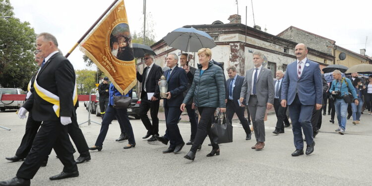 15.09.2022. Chmielnik. Uroczystości upamiętniające Marianne Stradowską i jej syna Wacława, którzy zginęli za pomoc Żydom / Fot. Wiktor Taszłow – Radio Kielce