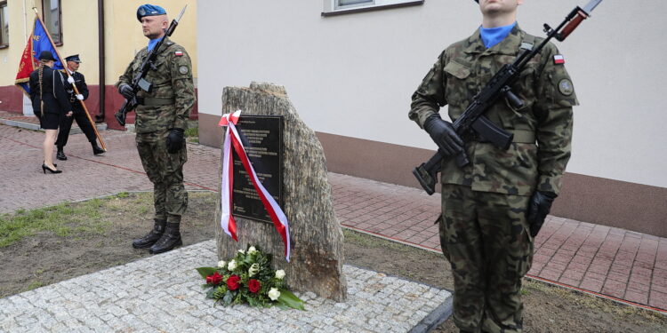 15.09.2022. Chmielnik. Uroczystości upamiętniające Marianne Stradowską i jej syna Wacława, którzy zginęli za pomoc Żydom / Fot. Wiktor Taszłow – Radio Kielce