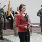 15.09.2022. Chmielnik. Uroczystości upamiętniające Marianne Stradowską i jej syna Wacława, którzy zginęli za pomoc Żydom. Na zdjęciu: Magdalena Gawin - dyrektor Instytutu Solidarności i Męstwa im. Witolda Pileckiego / Fot. Wiktor Taszłow – Radio Kielce