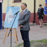 15.09.2022. Chmielnik. Uroczystości upamiętniające Marianne Stradowską i jej syna Wacława, którzy zginęli za pomoc Żydom. Na zdjęciu: Mirosław Gębski - starosta kielecki / Fot. Wiktor Taszłow – Radio Kielce