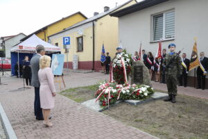 15.09.2022. Chmielnik. Uroczystości upamiętniające Marianne Stradowską i jej syna Wacława, którzy zginęli za pomoc Żydom / Fot. Wiktor Taszłow – Radio Kielce