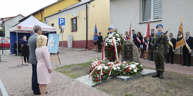 15.09.2022. Chmielnik. Uroczystości upamiętniające Marianne Stradowską i jej syna Wacława, którzy zginęli za pomoc Żydom / Fot. Wiktor Taszłow – Radio Kielce