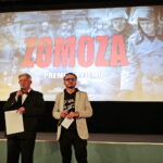 16.09.2022. Kielce. Premiera filmu „Zomoza". Na zdjęciu (od lewej): Zbigniew Kowalski - producent, Konrad Łęcki - reżyser. / Fot. Wiktor Taszłow - Radio Kielce