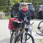 Rowerem na Święty Krzyż. Biskup pojechał z pielgrzymami - Radio Kielce