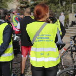 Rowerem na Święty Krzyż. Biskup pojechał z pielgrzymami - Radio Kielce