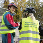 Rowerem na Święty Krzyż. Biskup pojechał z pielgrzymami - Radio Kielce