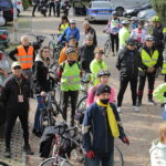 Rowerem na Święty Krzyż. Biskup pojechał z pielgrzymami - Radio Kielce