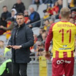 18.09.2022. Kielce. 10. kolejka PKO Ekstraklasy: Korona Kielce - Górnik Zabrze. Na zdjęciu: Leszek Ojrzyński - trener Korony / Fot. Wiktor Taszłow – Radio Kielce